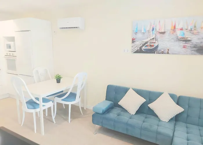 Estudio Luminoso En Puerto Marina